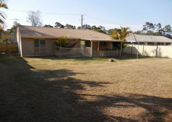 112 Short Street, Boronia Heights, 3 Bedrooms Bedrooms, ,1 BathroomBathrooms,House,For Rent,Short,1074