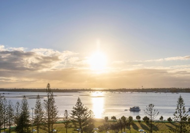 1092/165 Marine Parade, Southport, 2 Bedrooms Bedrooms, ,2 BathroomsBathrooms,Apartment,For Rent,Marine,1086